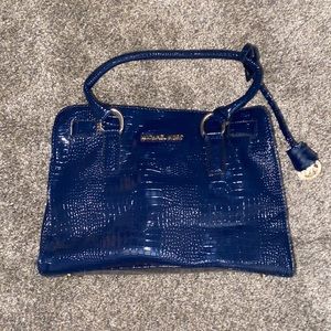 Micheal Kors Blue Leather Purse 💙